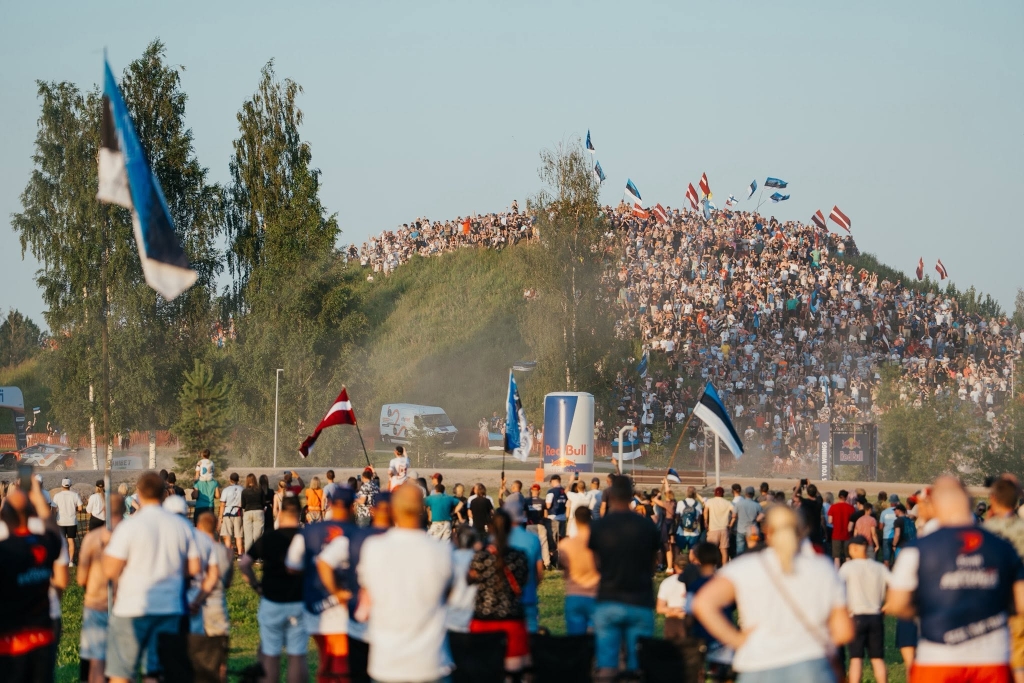 Rally Estonia Majoraadi park2.jpg
